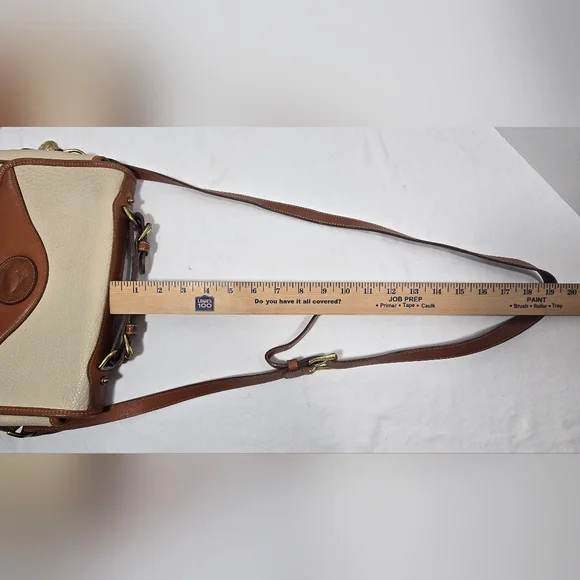 VINTAGE Dooney & Bourke A7-128540 Classic Leather Crossbody Bag Purse Tan Brown - Picture 16 of 16